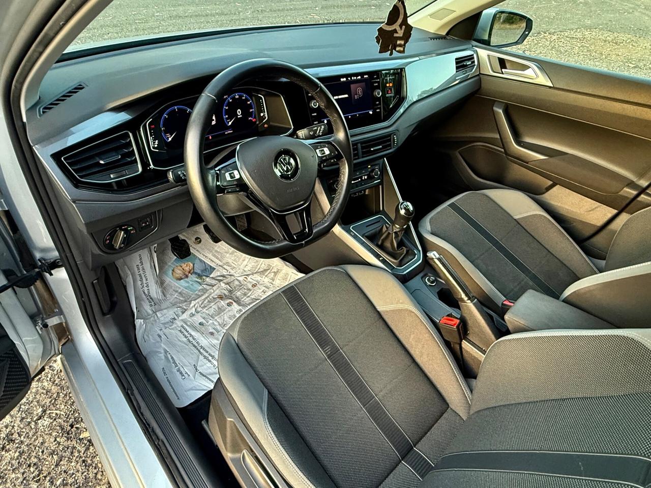 VOLSKSWAGEN POLO 1.6 TDI 95 CV 5p. RLINE