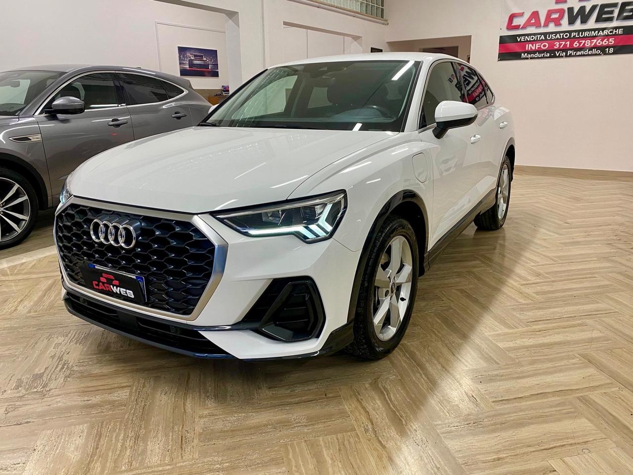 AUDI Q3 SPB 45 TFSI S-TRONIC NAVY LED Cam 2021
