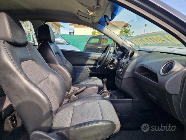 FORD Fiesta S 1.6 Tdci 90 Cv *Neopatentati*