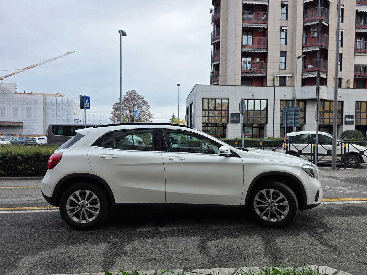 Mercedes-Benz GLA 200 GLA-Clas #7563
