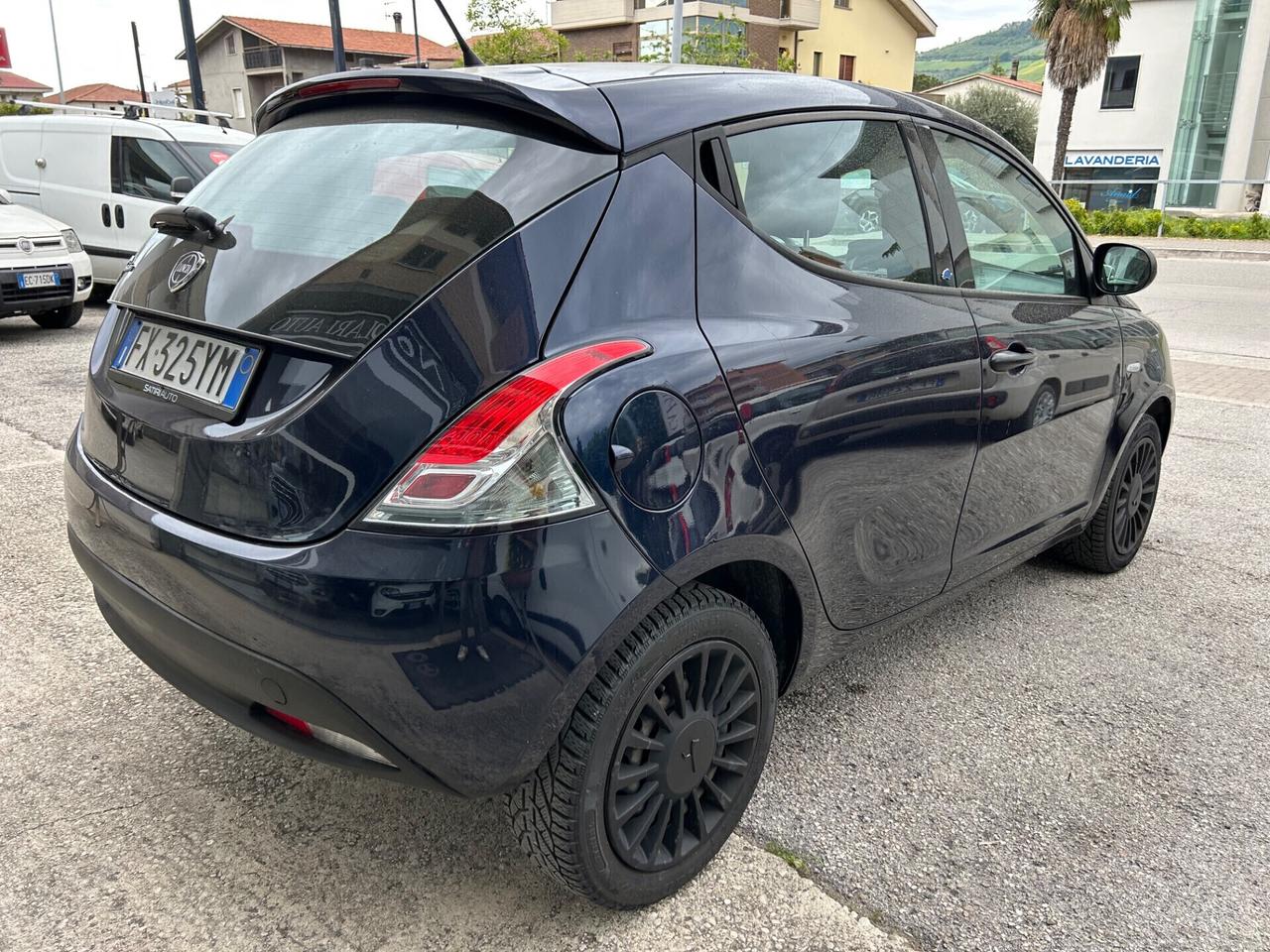 Lancia Ypsilon 1.2 “IMPIANTO GPL DI SERIE “