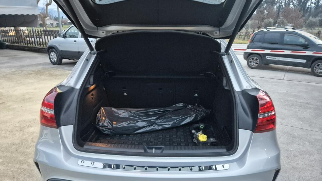 Mercedes-benz CLA 180 d Premium