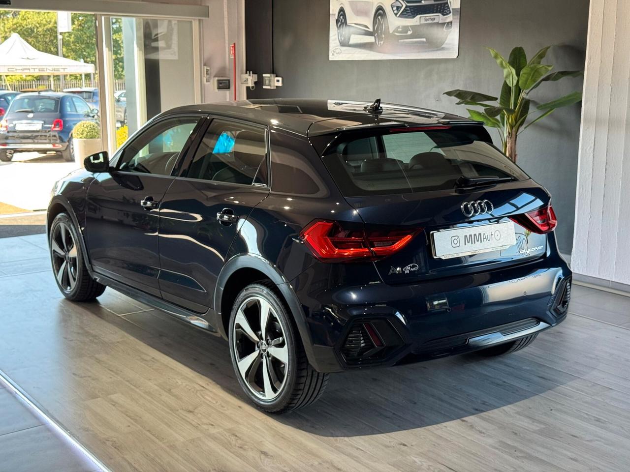 Audi A1 citycarver 30 TFSI S Tronic Identity Contrast