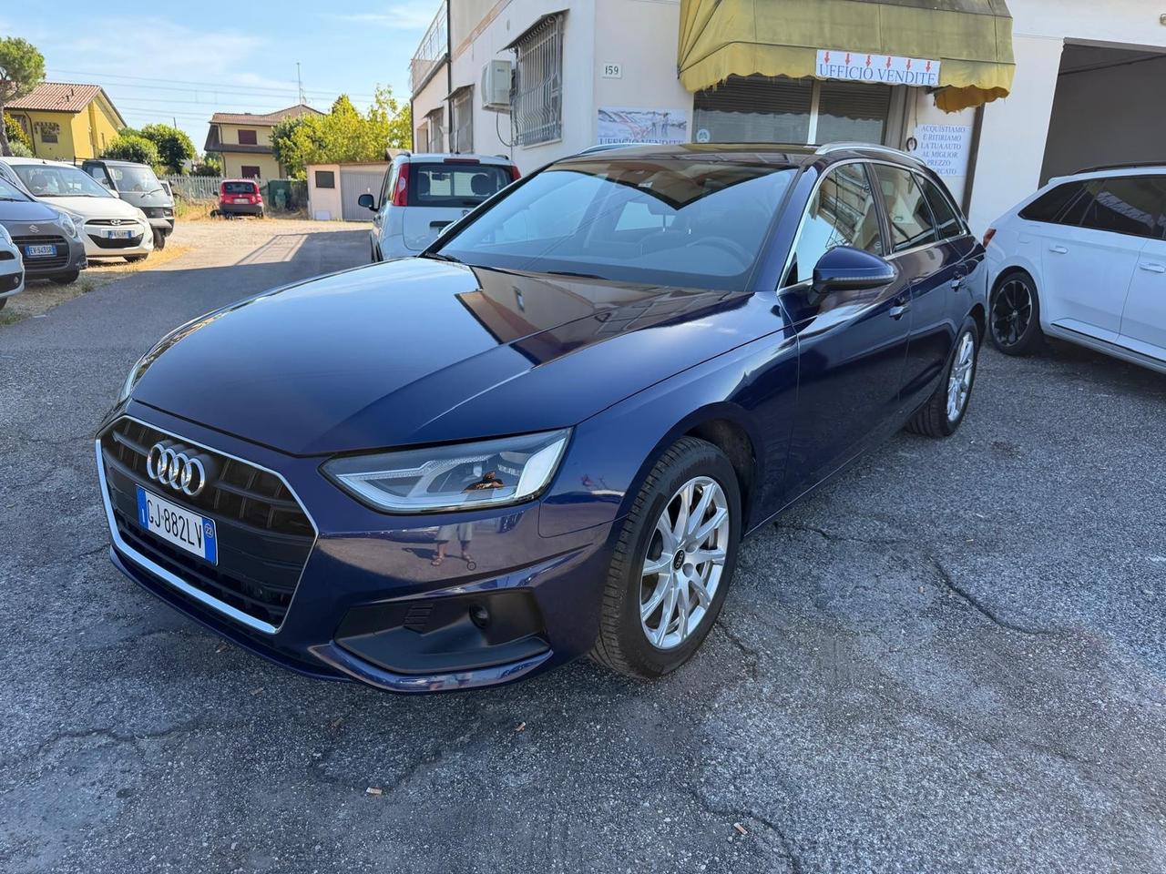 Audi A4 Avant 2022 30 TDI/136 CV S tronic ok neopatentati