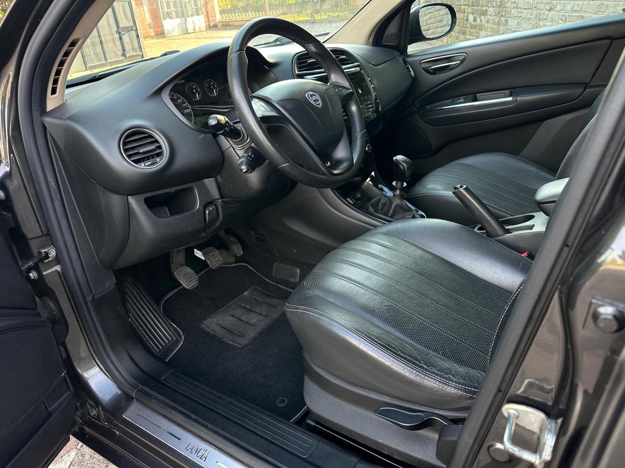 Lancia Delta 1.6 MJT DPF Silver tetto apr int pelle