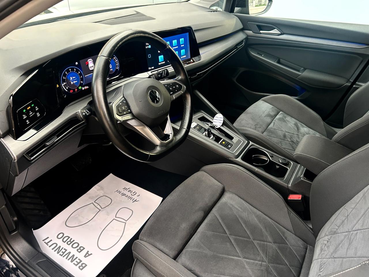 Volkswagen Golf 1.5 TGI DSG Style 2022