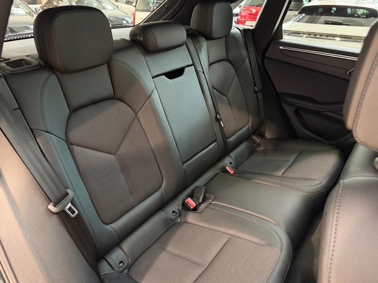 Porsche Macan 2.0 265cv PDK - 21" - Tetto - Carplay - Wrap Verde