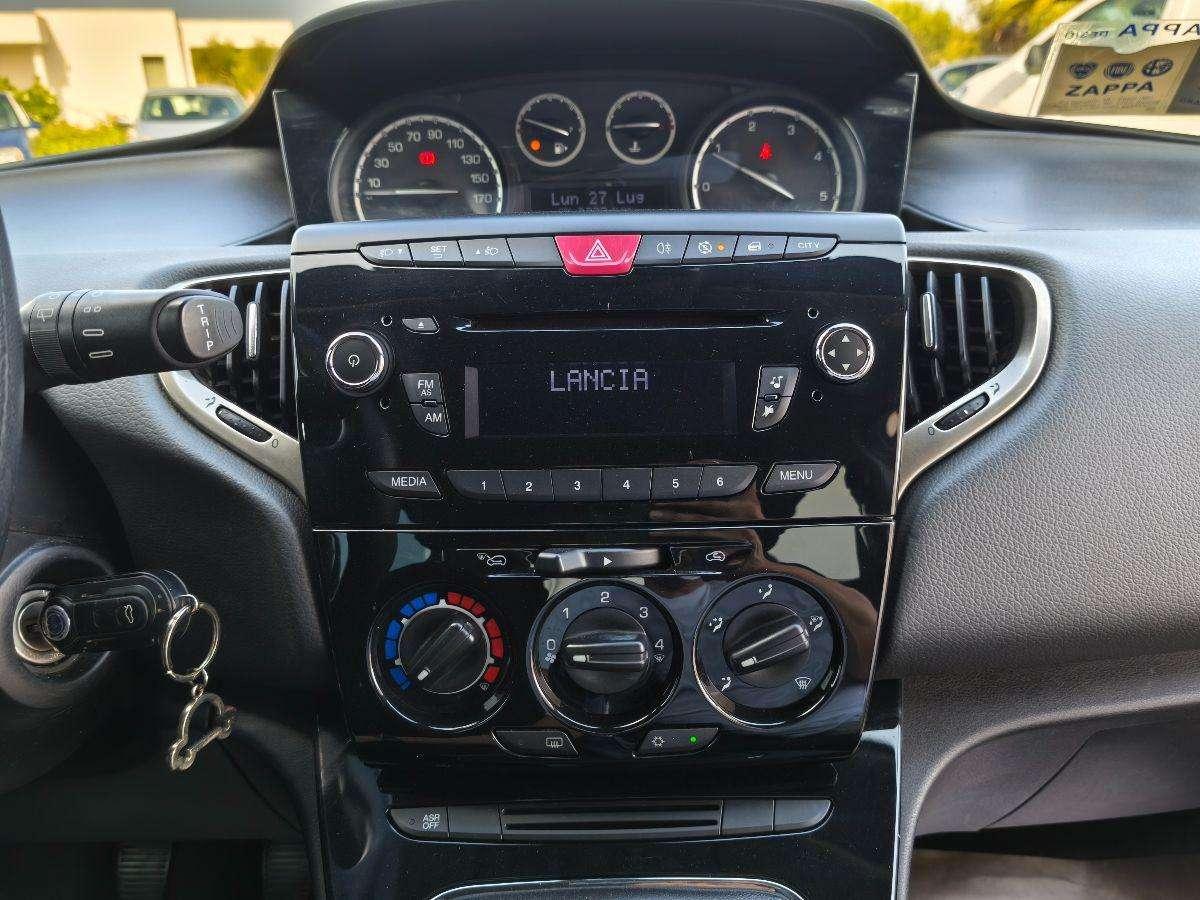 Lancia Ypsilon 1.3 MJT 95 CV 5p.