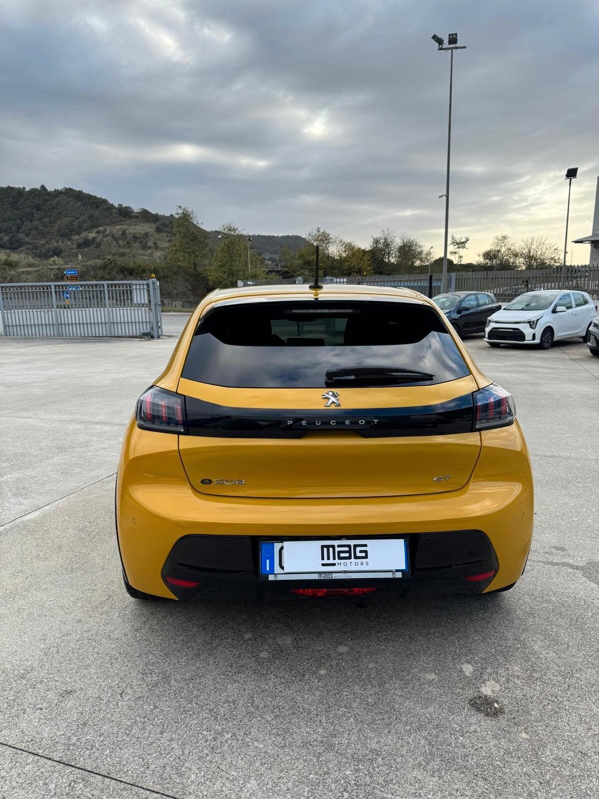 Peugeot 208 motore elettrico 136 CV 5 porte GT