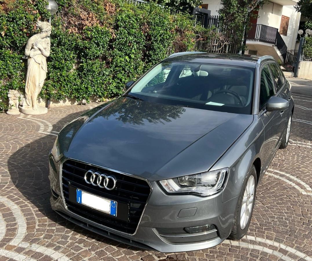 AUDI A3 Sportback 1.6 TDI clean diesel Ambition