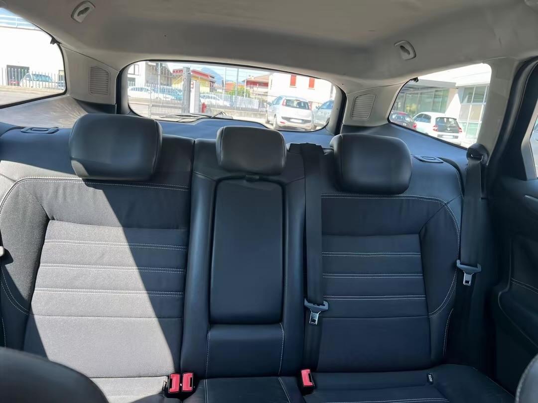 Ford Mondeo 1.6 TDCi/115 SW Titanium S&S Bs.