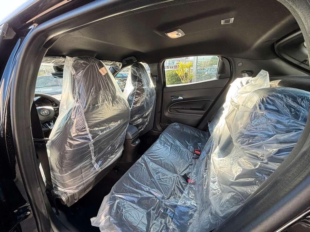 Alfa Romeo Junior 1.2 145 CV Hybrid 2026 KM 0 IVA ESPOSTA Tua a solo 269 Euro al mese