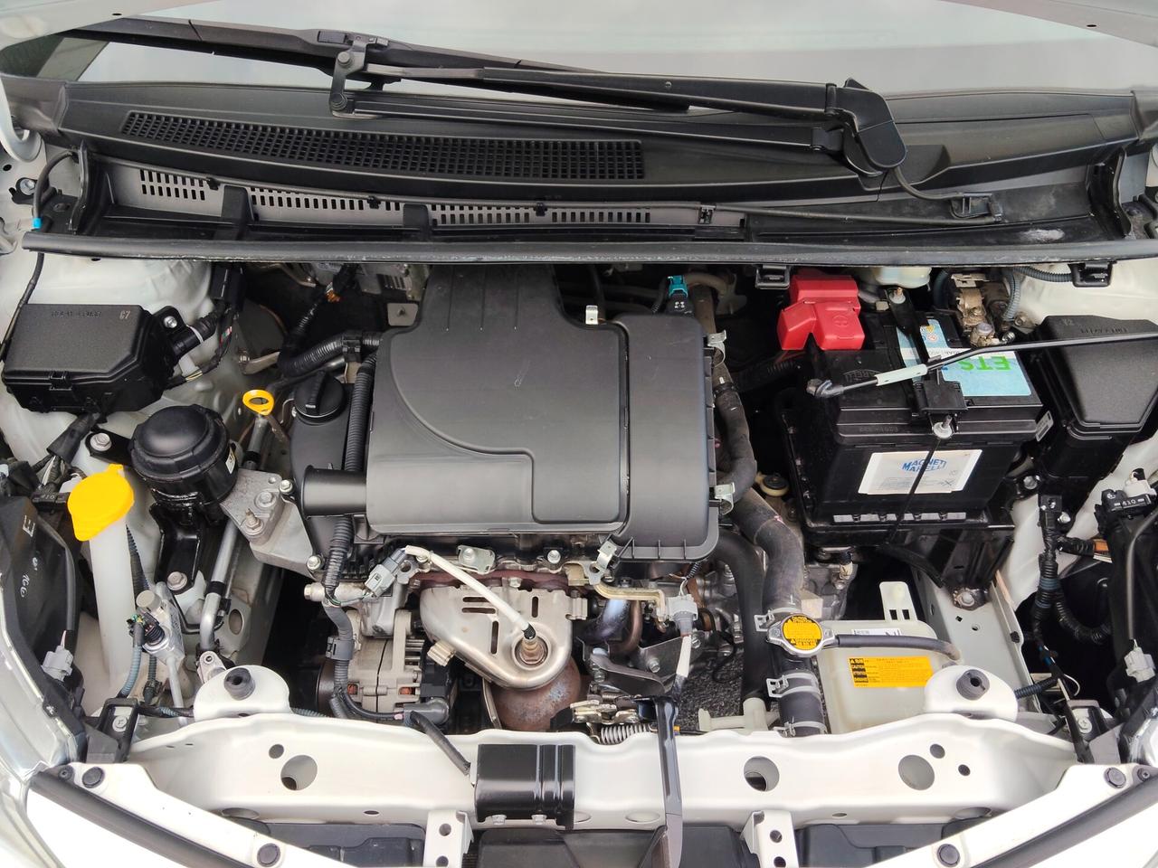 Toyota Yaris 1.0 70cv 5 porte Lounge 60.000km unico proprietario