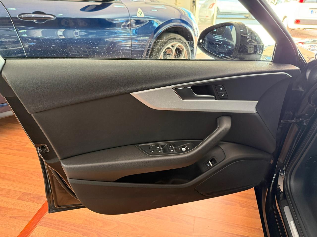 AUDI A4 2.0 TDI 190CV SPORT Ottobre 2016