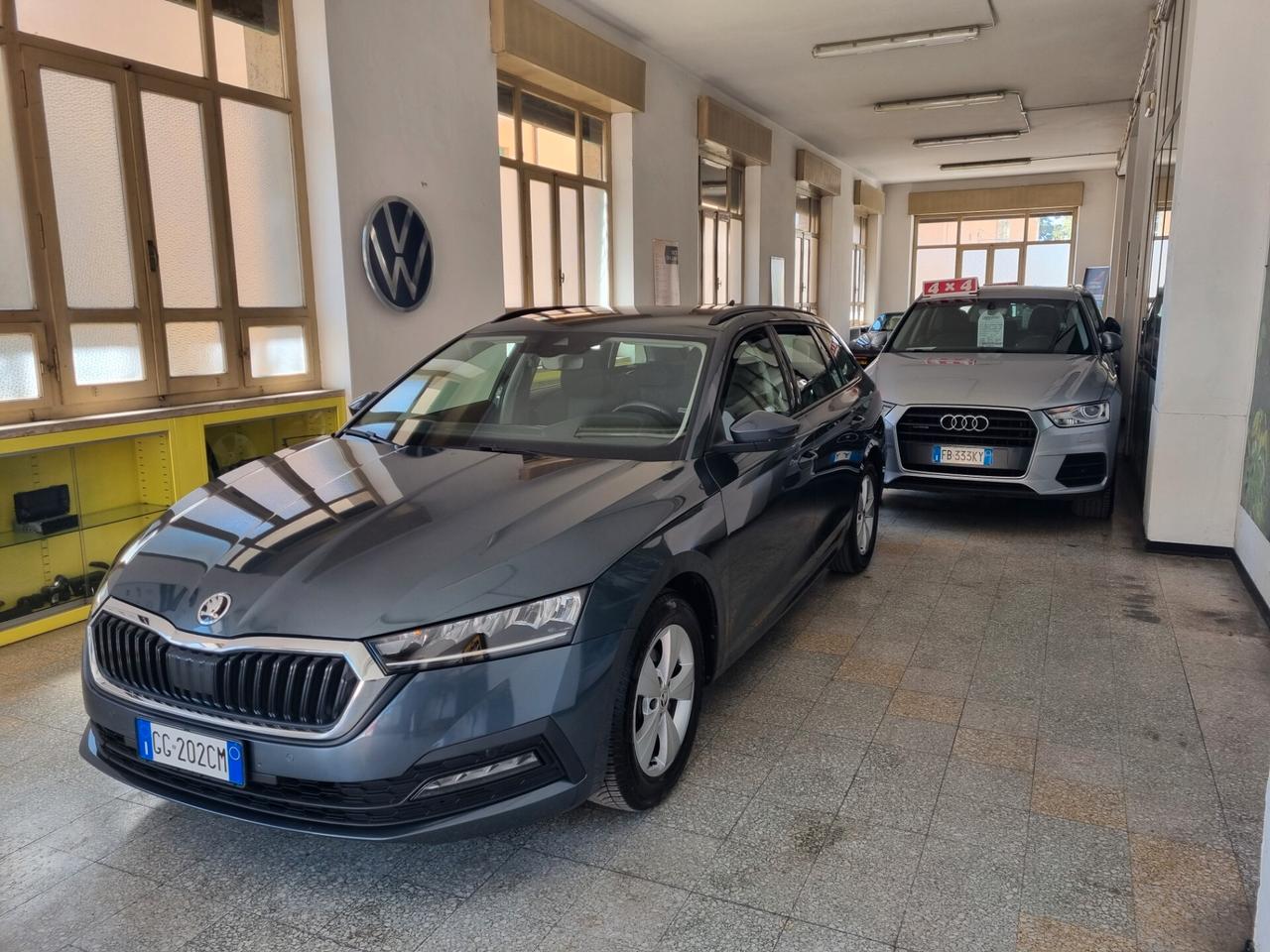 Skoda Octavia 1.5 G-TEC DSG Wagon FULL LED, NAVI