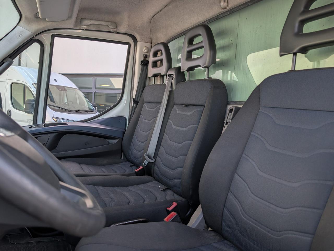 Iveco daily blue power 35C14S 2,3 Blue Power Cassone con Sponda Idraulica