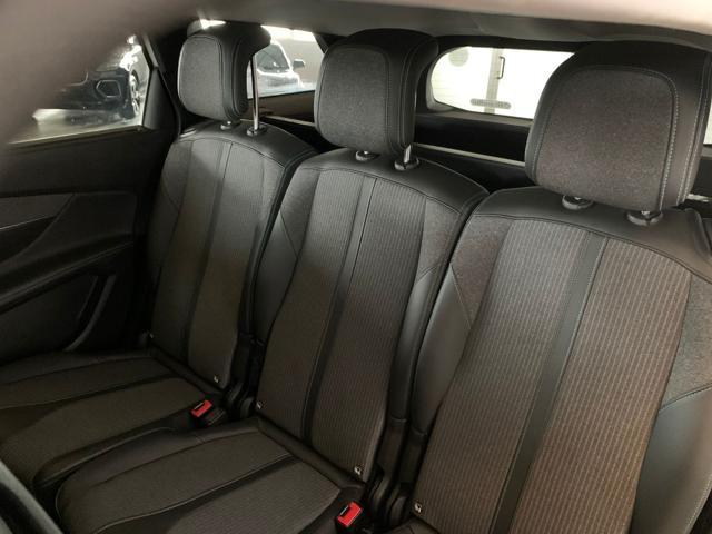 PEUGEOT 5008 BlueHDi 130 S&S EAT8 Allure