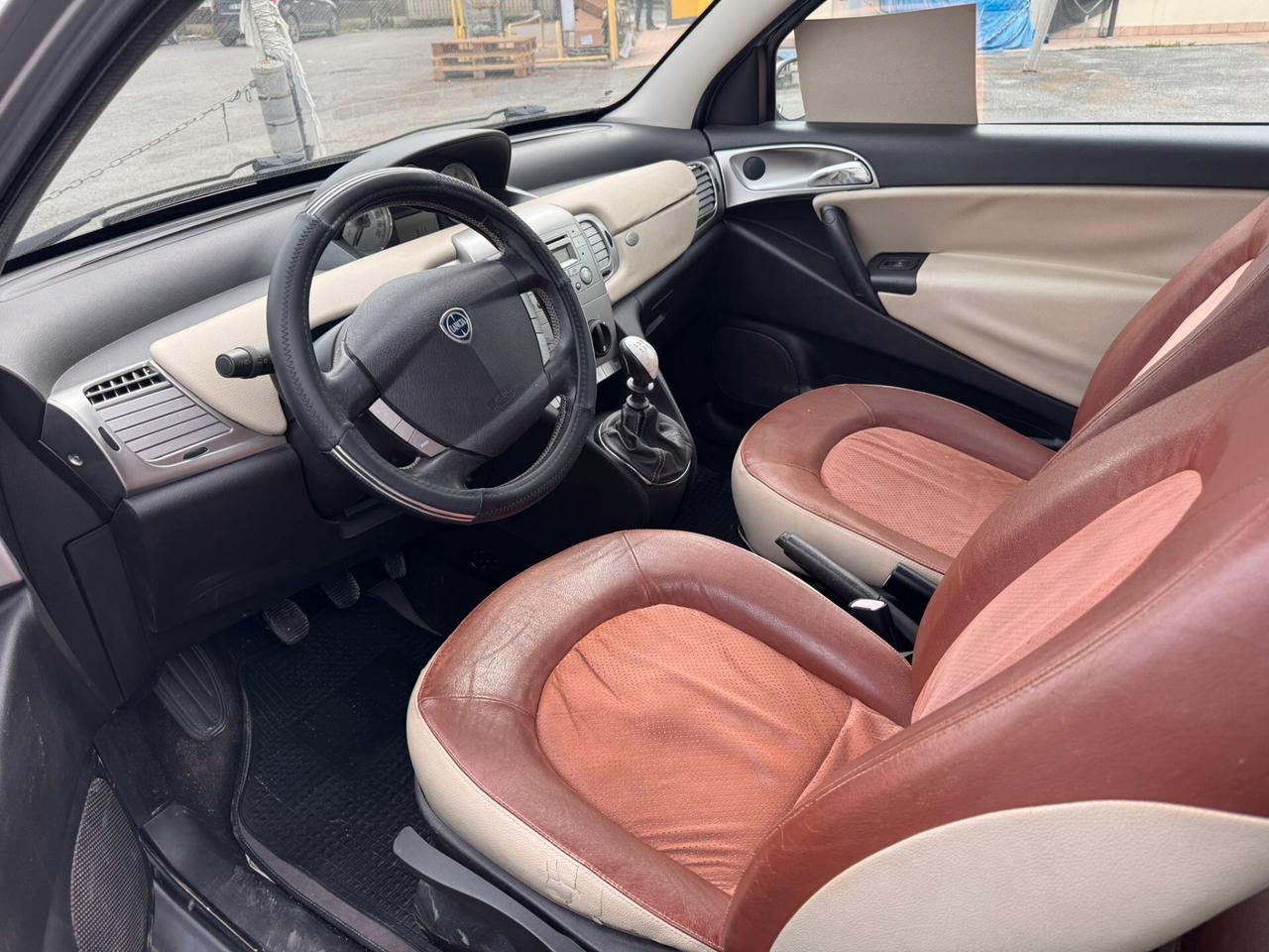 Lancia Ypsilon 1.2 Argento