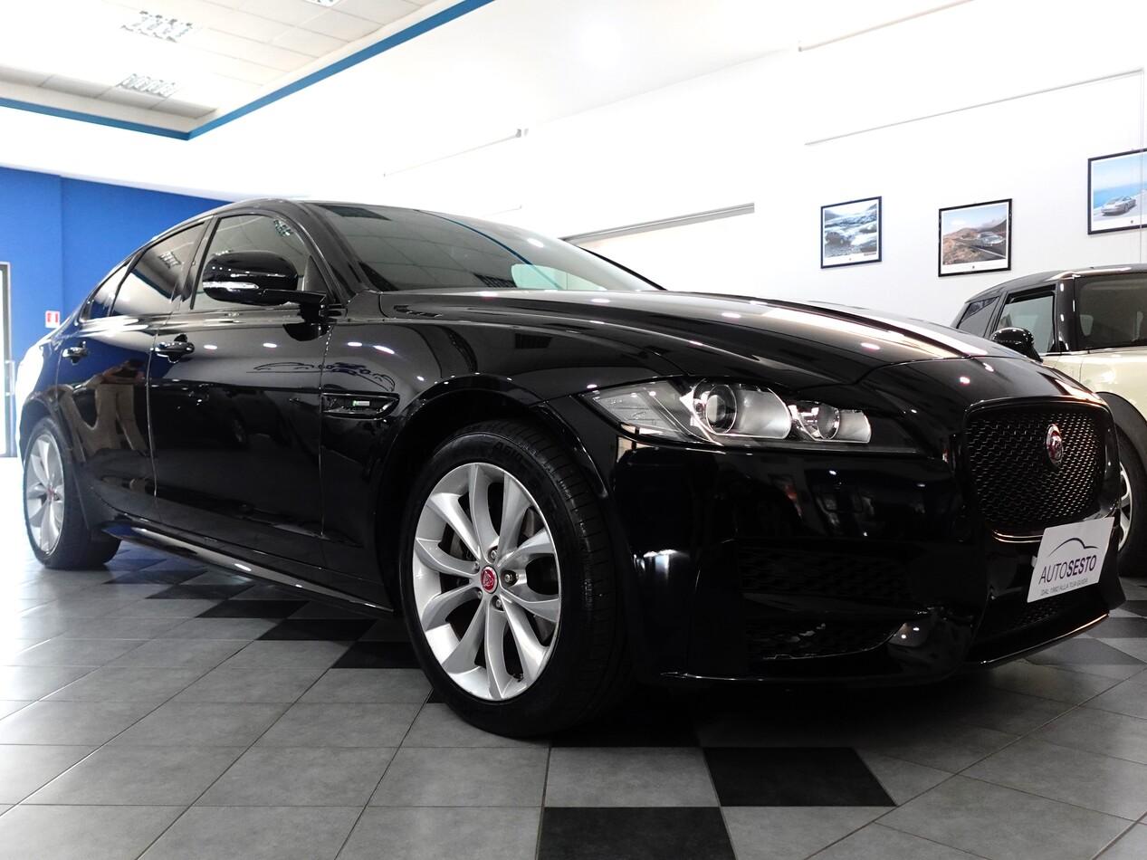 Jaguar XF 2.0d 180 CV R-SPORT