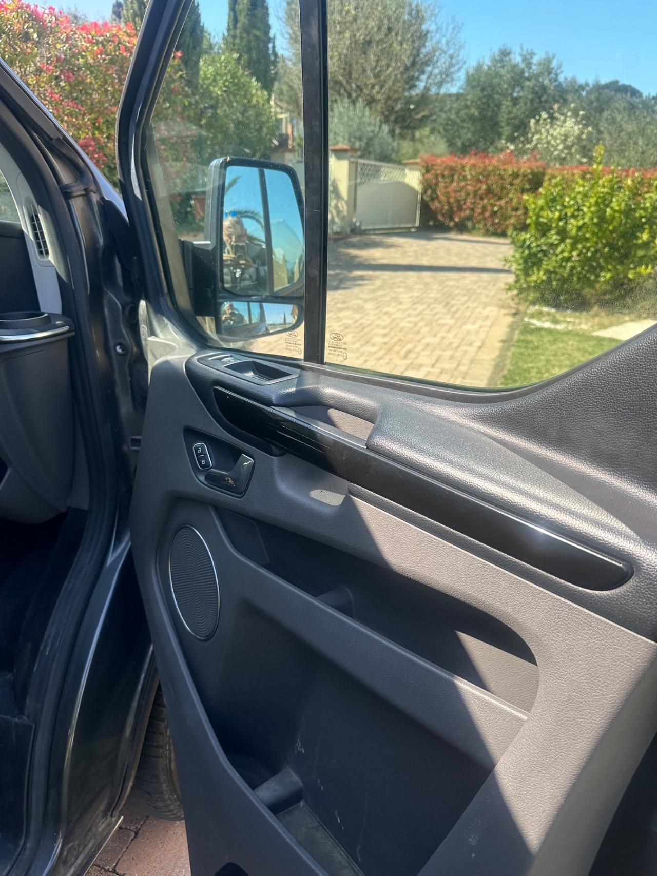 Ford Tourneo Custom 310 2.0 TDCi 130CV PC Titanium