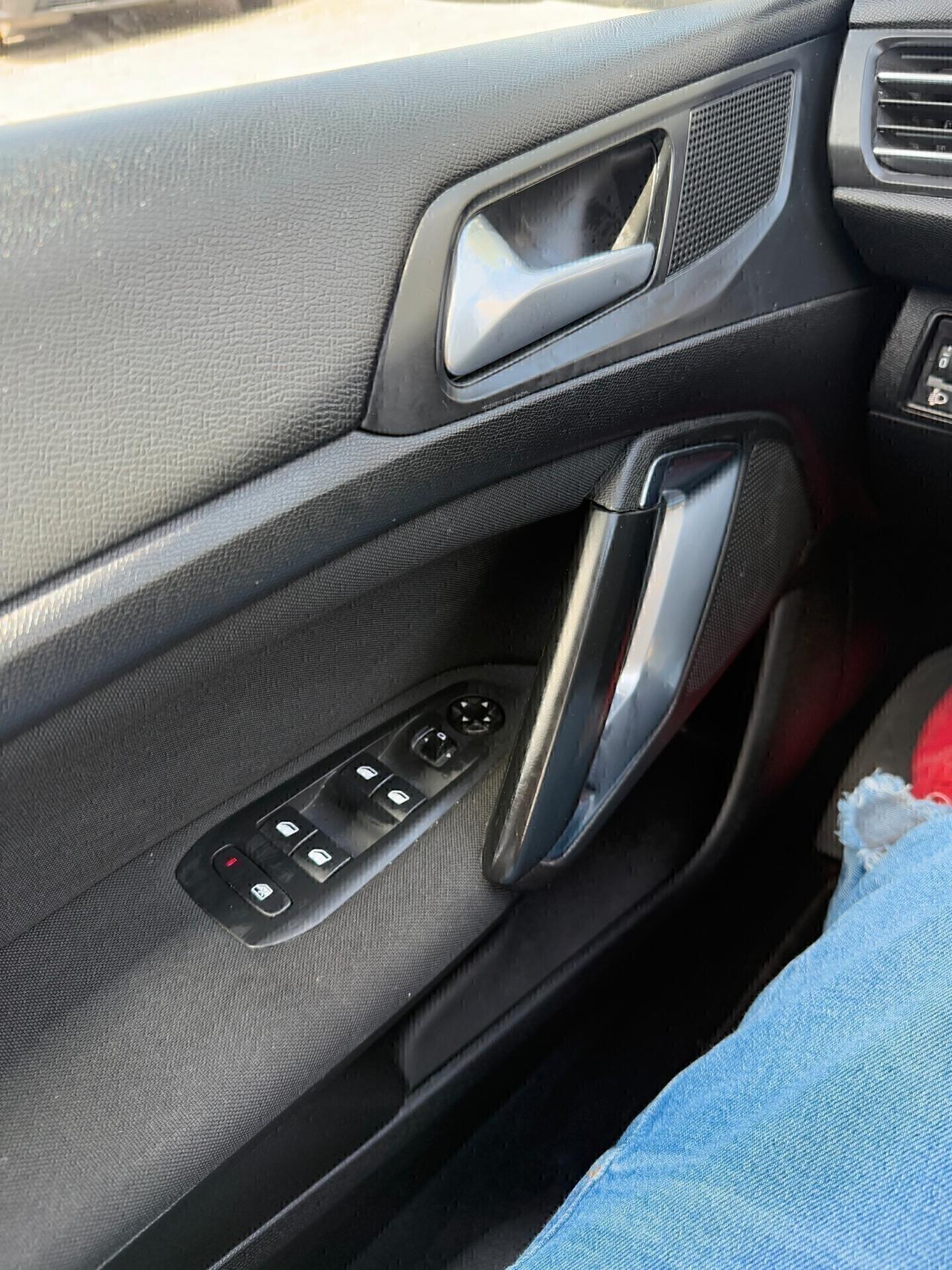 Peugeot 308 BlueHDi 100 S&S SW Active