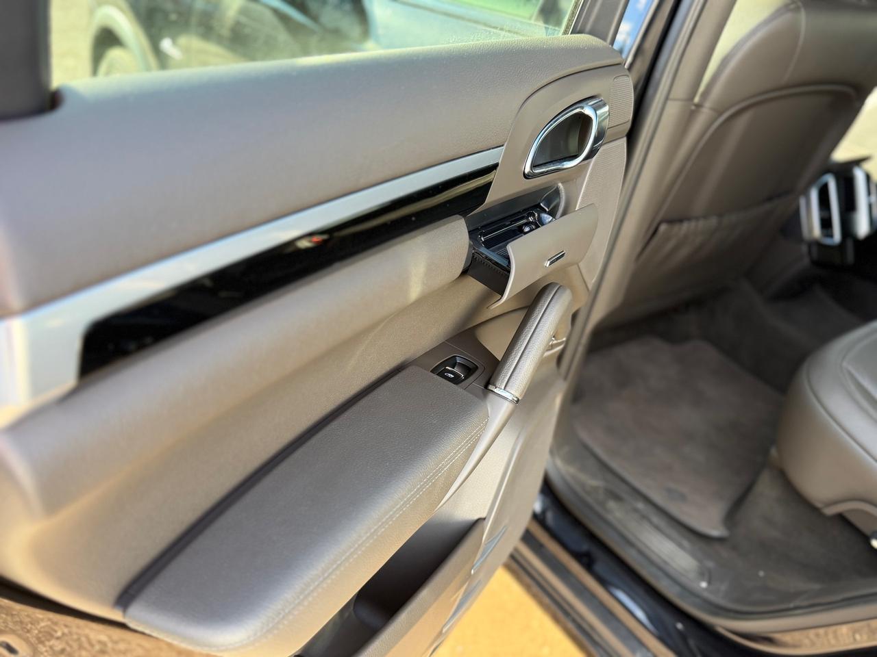 Porsche Cayenne 3.0 Diesel RESTYLING