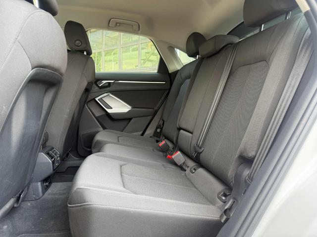 AUDI Q3 40 TDI quattro S tronic Business Pluss