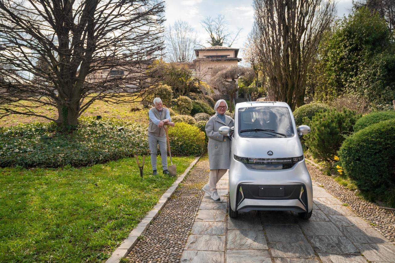 CabinACTIVE | Veicolo elettrico senza patente