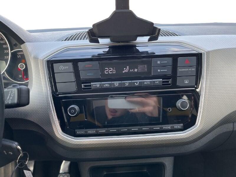 Volkswagen up! 3p 2017 3p 1.0 Move 60cv