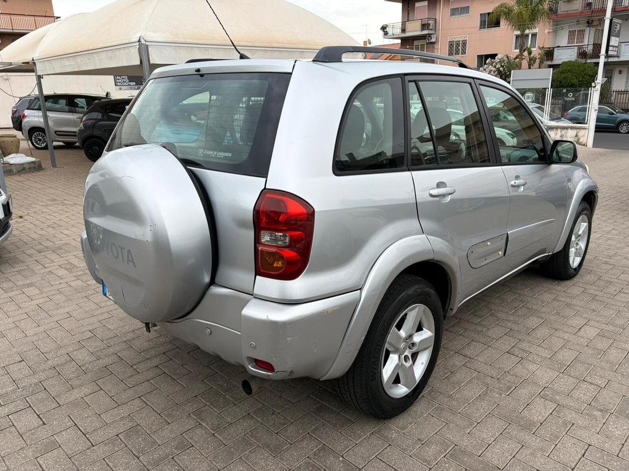 Toyota RAV 4 RAV4 2.0 Tdi D-4D cat 5 porte Sol