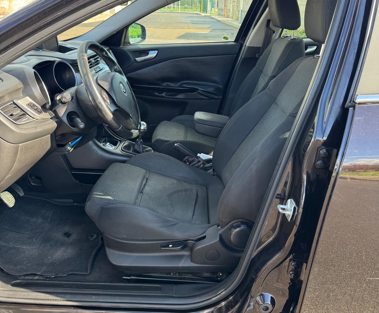 Alfa Romeo Giulietta 1.6 JTDm-2 105 CV Distinctive