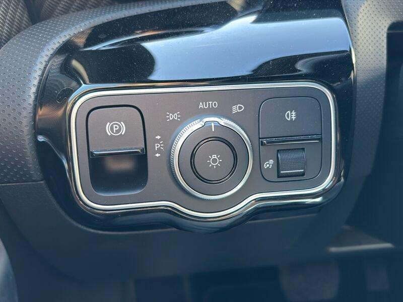 Mercedes-Benz Classe A A 180 d Progressive Advanced
