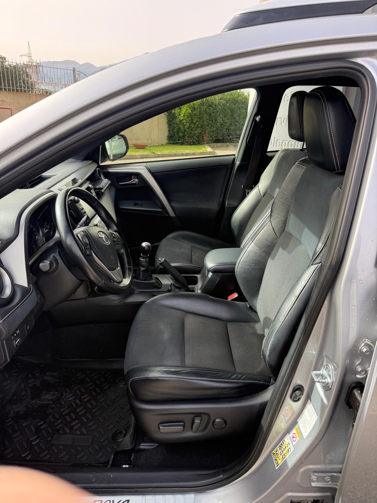 Toyota RAV 4 RAV4 2.0 D-4D 2WD Exclusive my17"