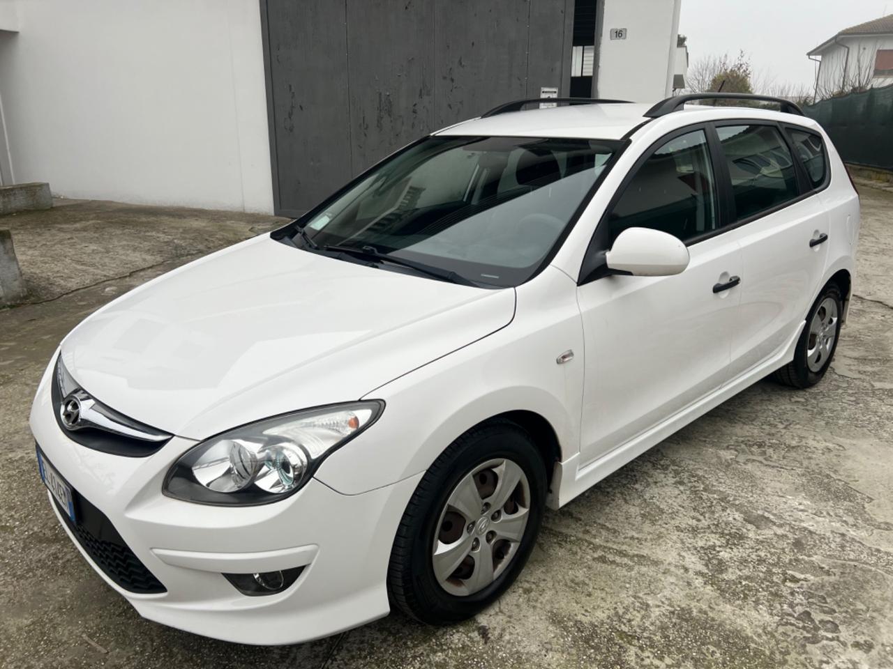 HYUNDAI I30 CW 1.6 DIESEL 90CV COMFORT POCHI KM 79 MILA