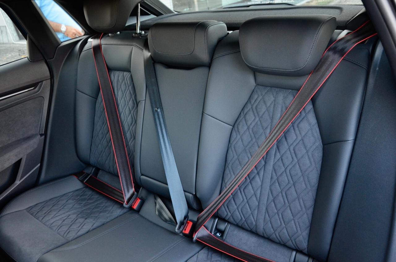 AUDI RS3 SPORTBACK 2.5 TFSI QUATTRO 400cv S-TRONIC, PARI AL NUOVO, UFF ITALIANA, UNICOPROPRIETARIO, GARANZIA AUDI 1/2030, TETTO, MATRIX, SCARICO, PERMUTE