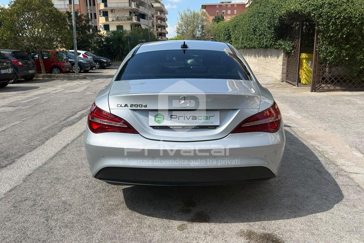 MERCEDES CLA 200 d Automatic Premium
