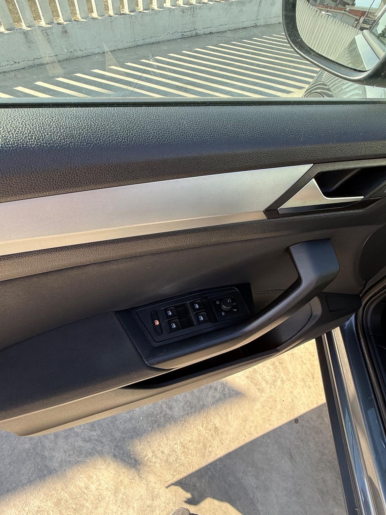 Volkswagen T-Roc 2.0 TDI SCR R-Line