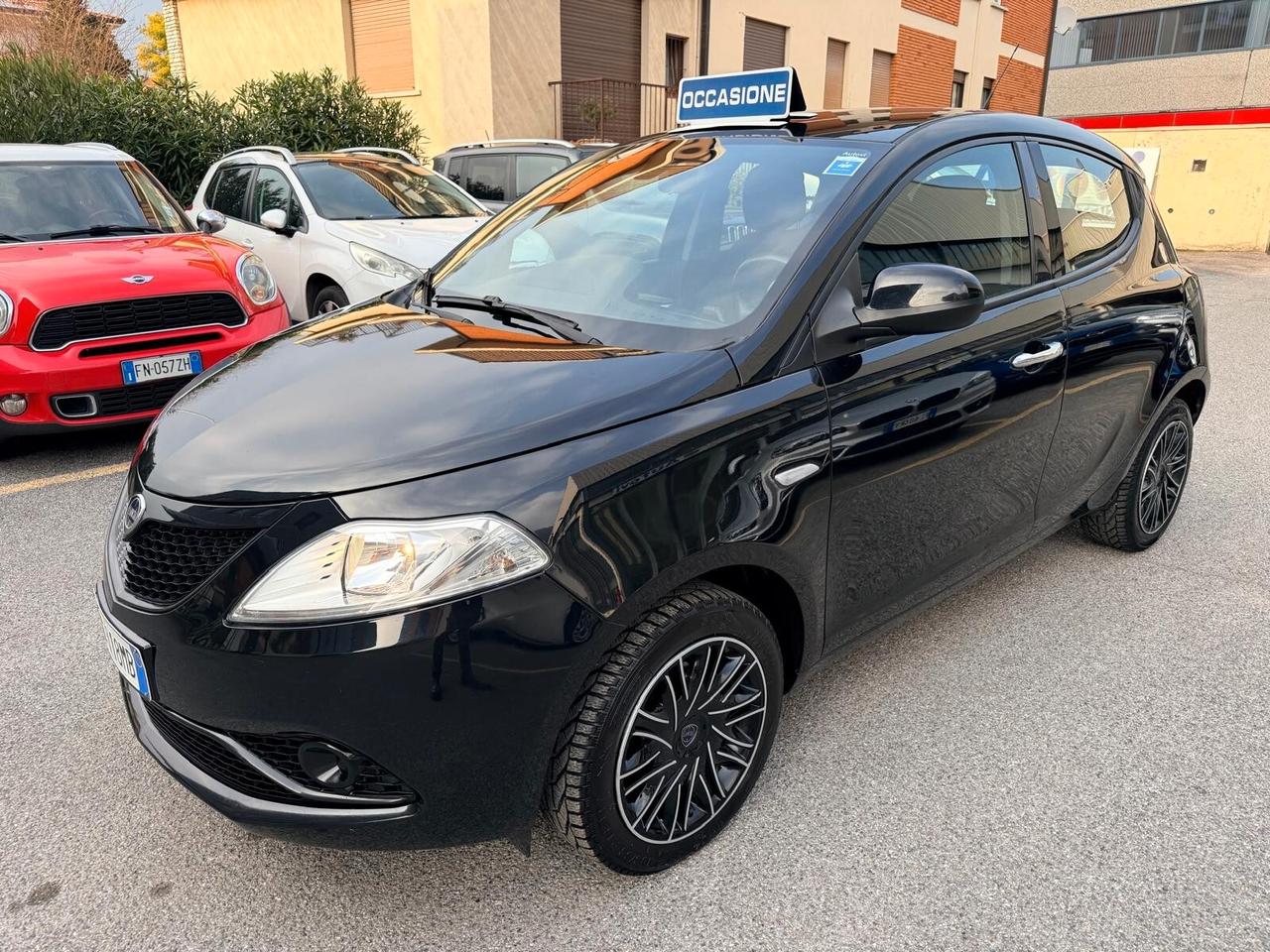Lancia Ypsilon 1.2 69 CV 5 porte S&S Gold ***OK NEOPATENTATI***