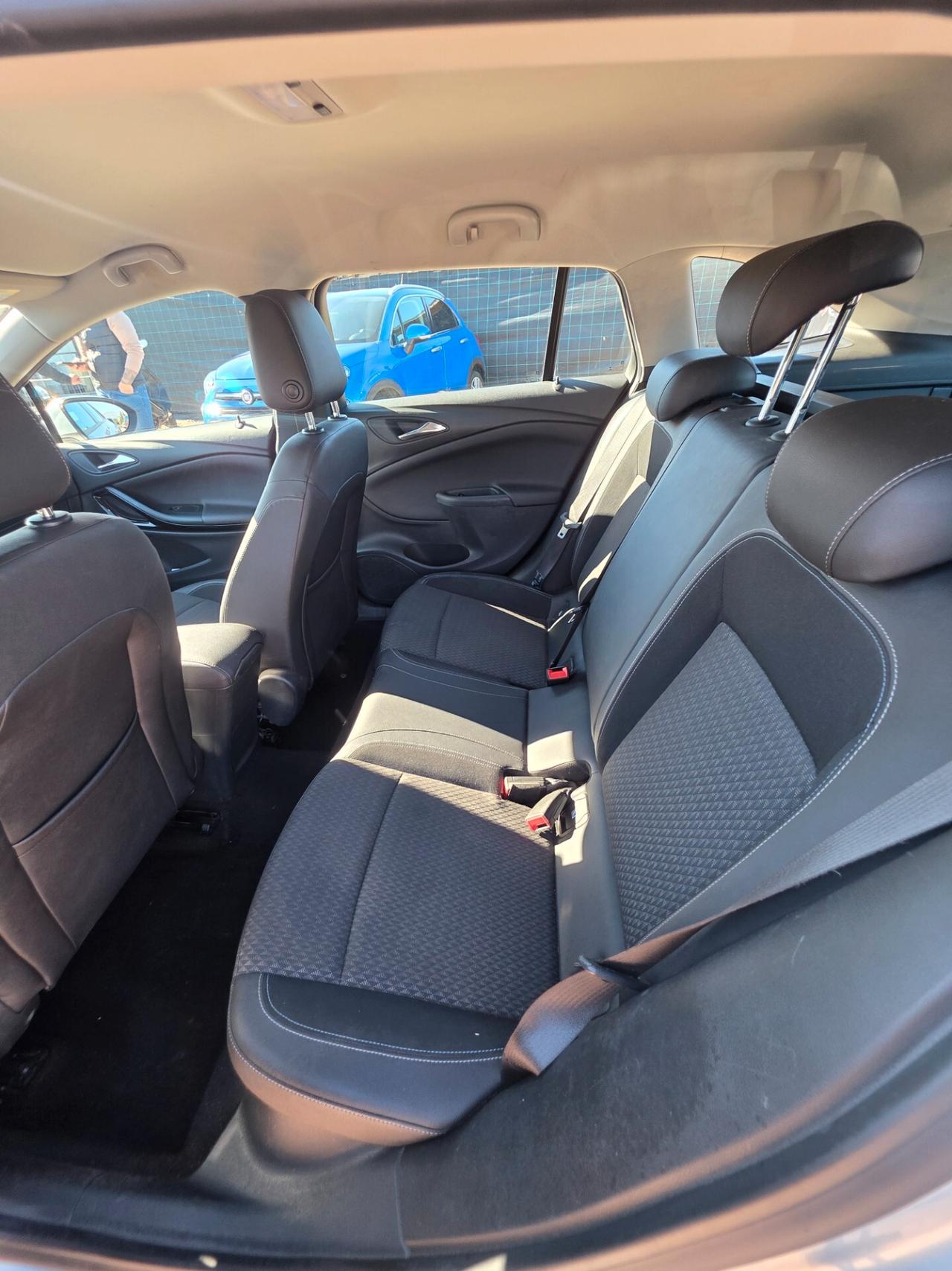 Opel Astra 1.6 CDTI EcoFLEX S&S Sports Tourer Cosmo