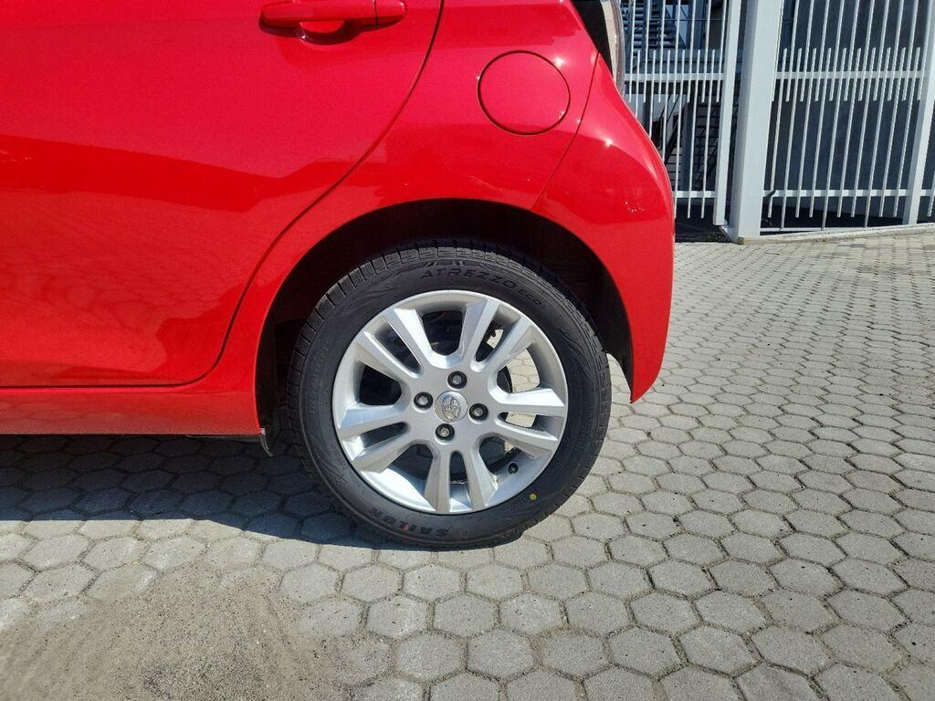 Toyota Aygo 5 Porte 1.0 VVT-i x-play