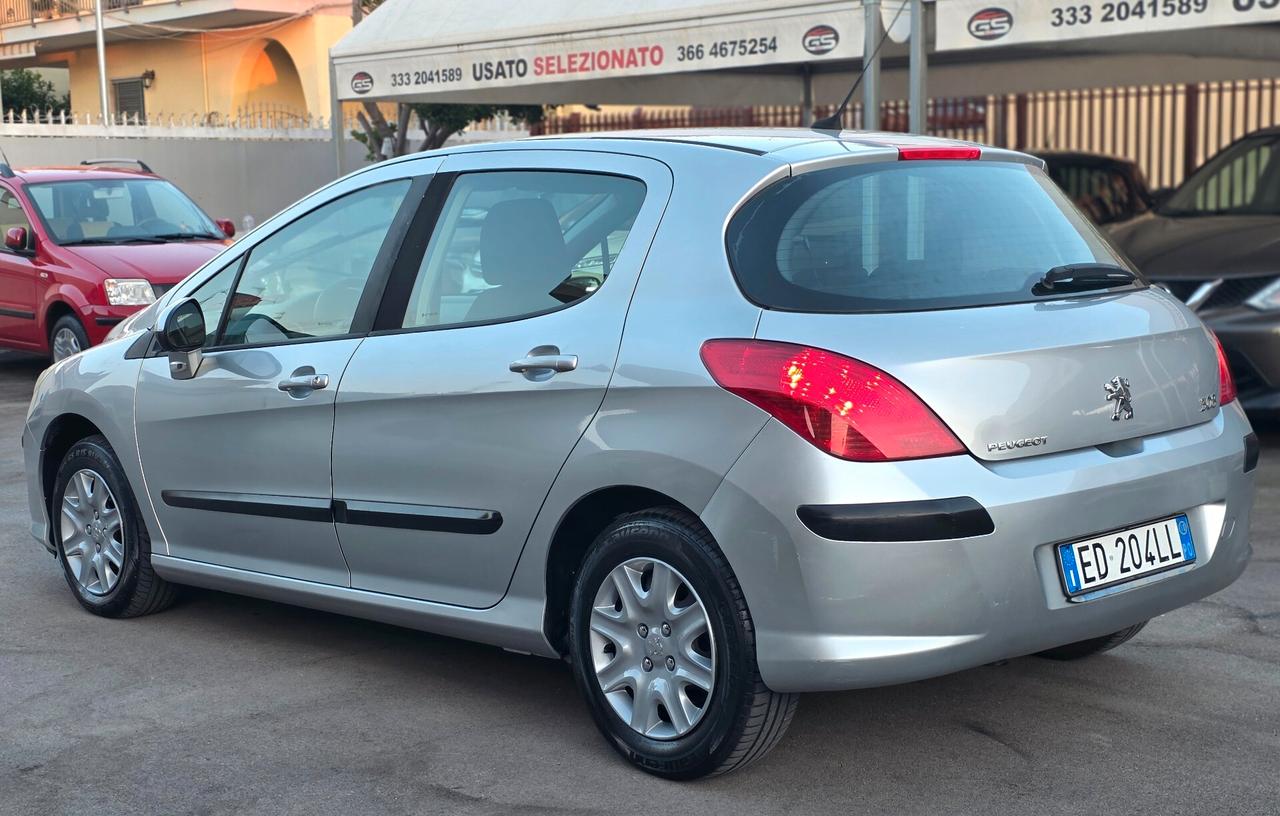 Peugeot 308 1.6 HDi 90CV 5p. Tecno