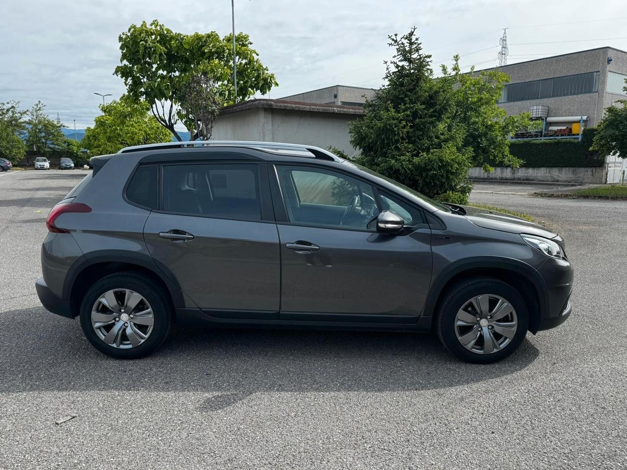 Peugeot 2008 PureTech 82 S&S Allure