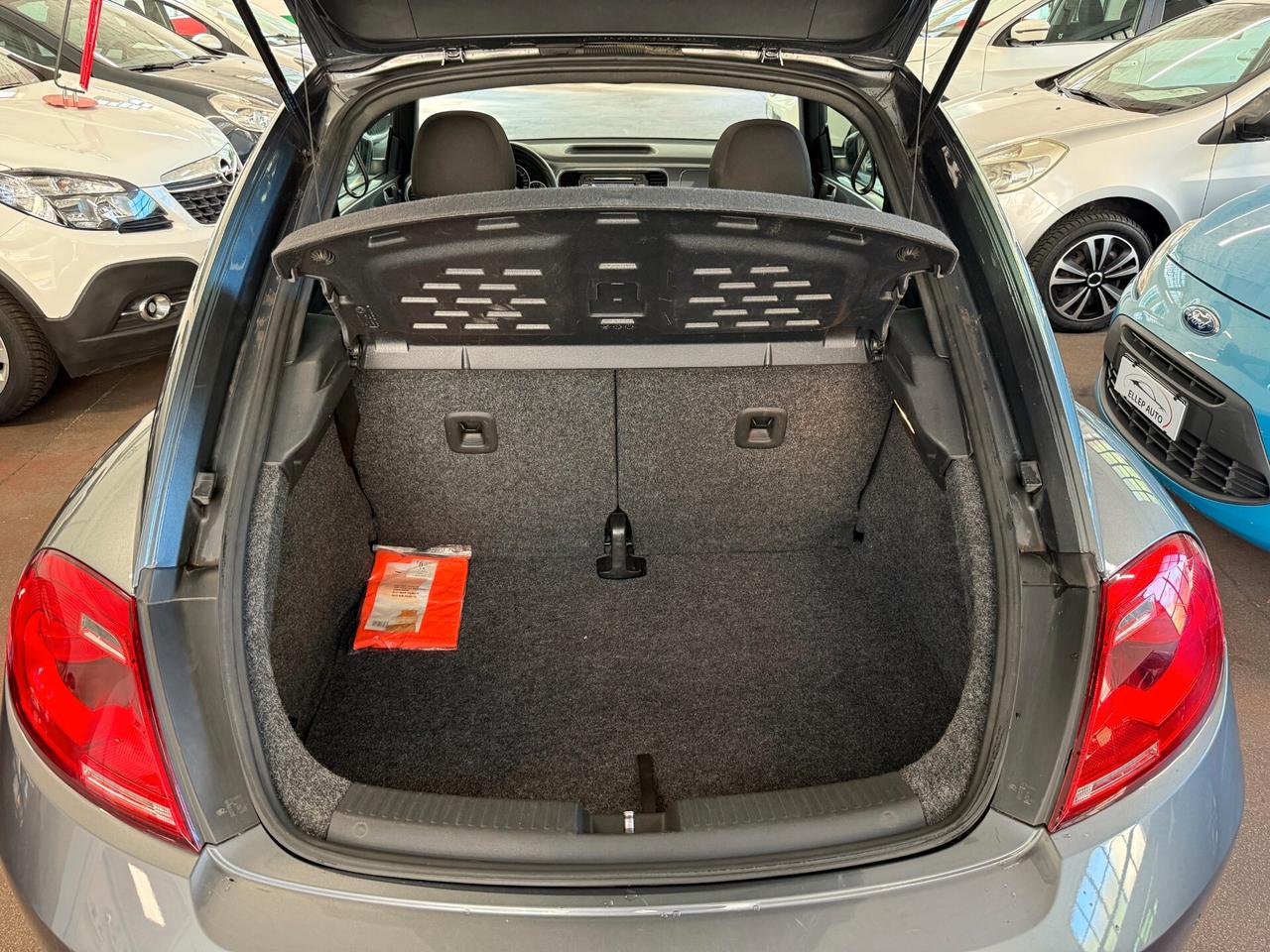Volkswagen Maggiolino 1.6 TDI Design