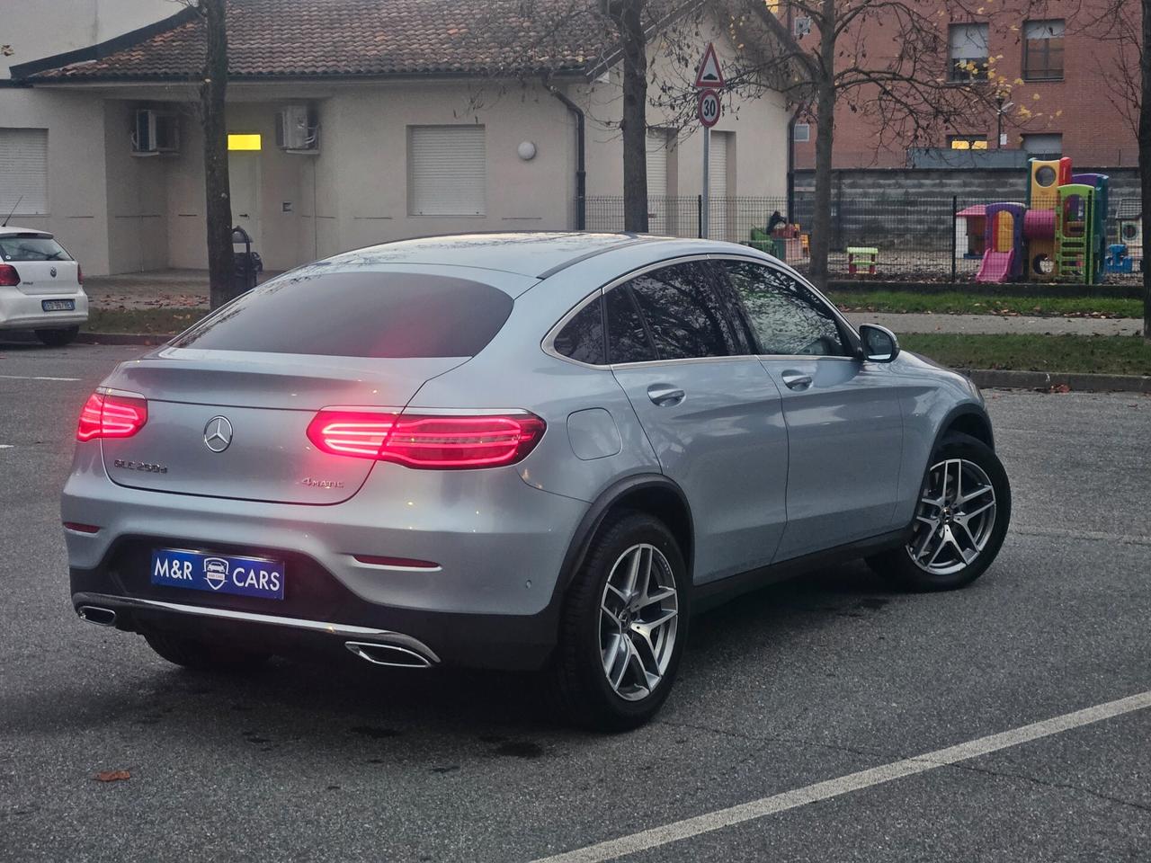 Mercedes-benz GLC 250 Coupe PAK AMG FULL OPTIONAL