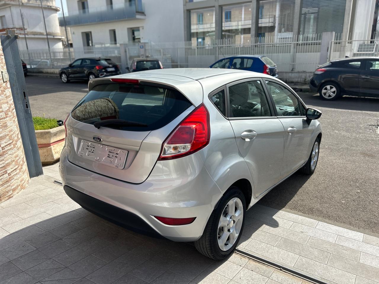 Ford Fiesta 1.5 TDCi 75CV 5 porte Business-2015