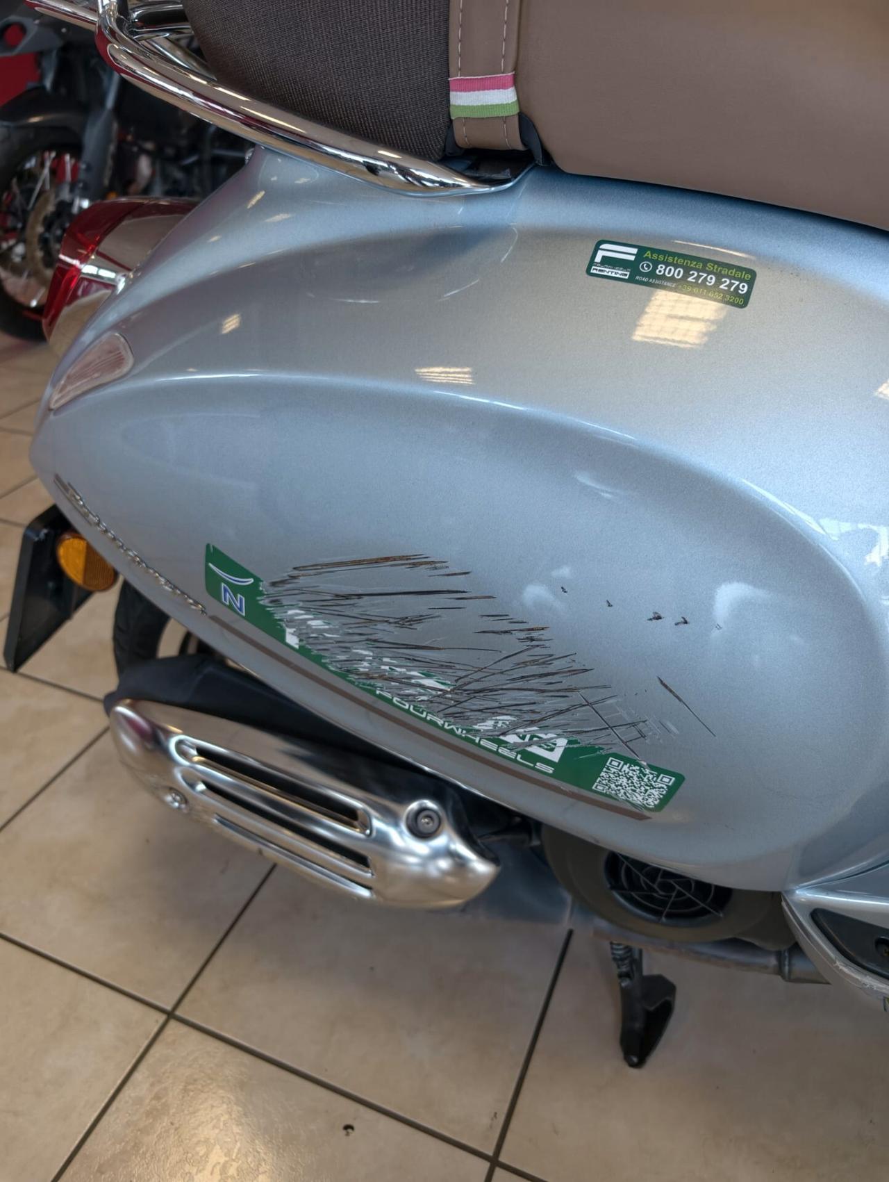 Vespa Primavera 125