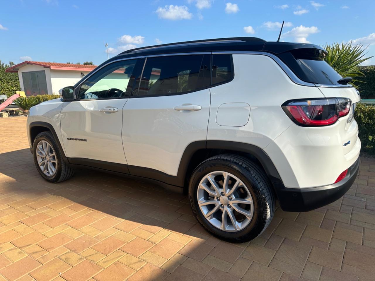 Jeep Compass 1.3 T4 190CV PHEV AT6 4xe Business Plus