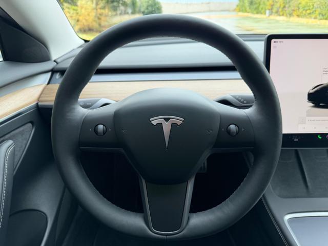 TESLA Model 3 PERFORMANCE NAVI+PELLE+PINZE ROSSE+SPOILER