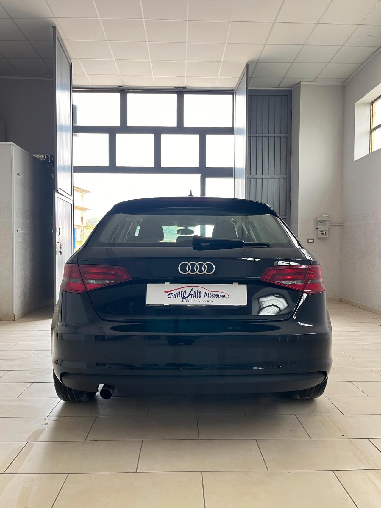 Audi A3 Sportback 1.6 TDI Attraction