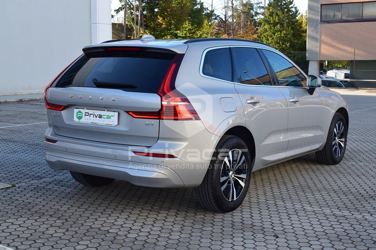 VOLVO XC60 B4 (d) Geartronic Momentum Pro